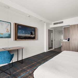 Standard King Room Ocean View Top Floor